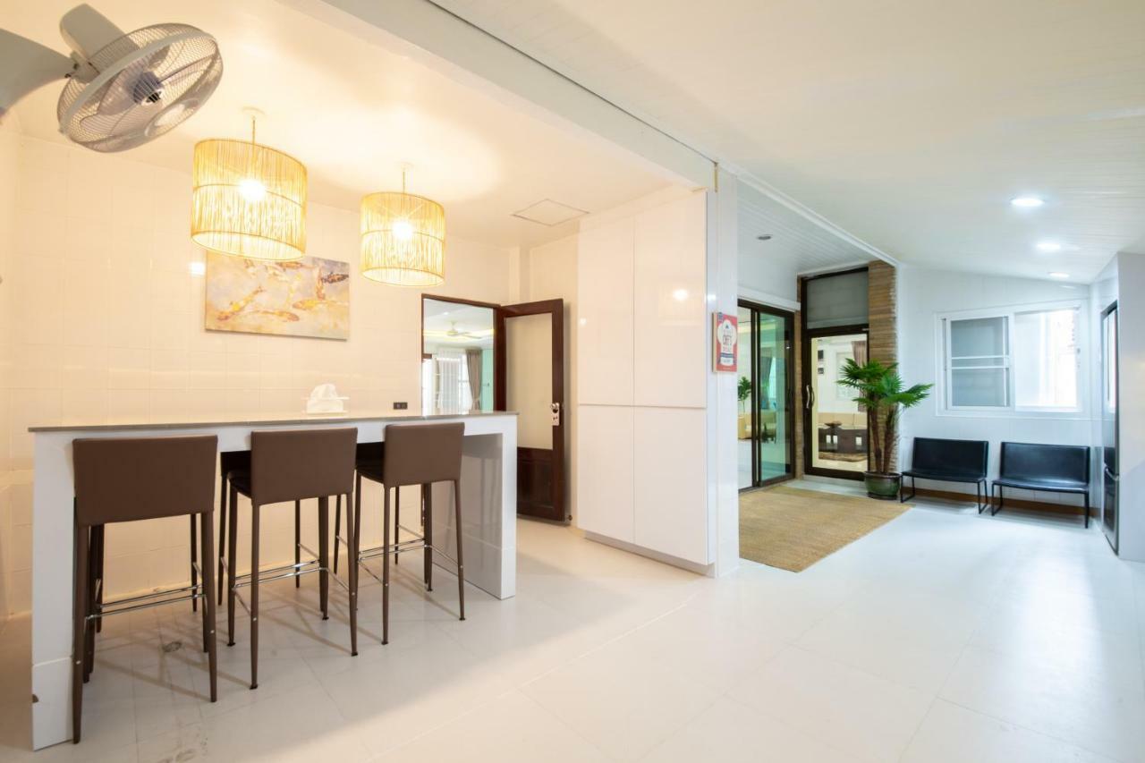 Villa Rudi House à Patong Extérieur photo