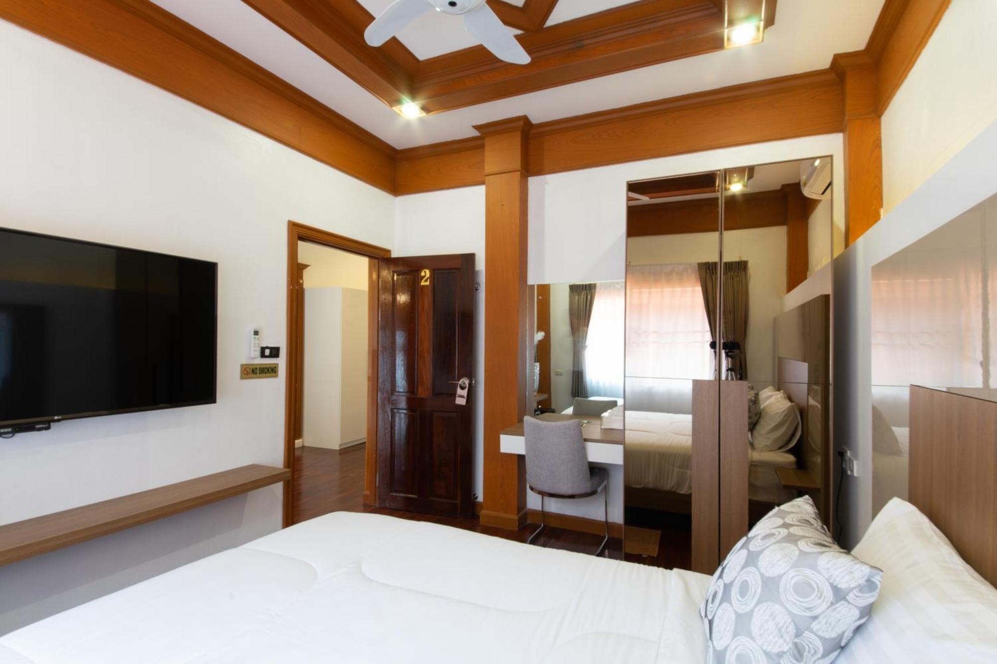 Villa Rudi House à Patong Extérieur photo